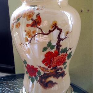 Mid-Century Chinoiserie vase lamp